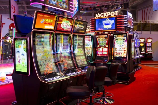 JILI game interface on dan777 showing slot reel layout and bet controls
