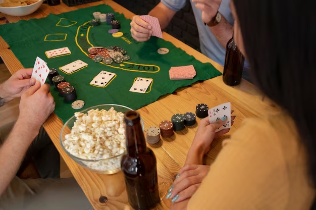 Lightning Dice live dealer table at dan777 showing three dice in cage